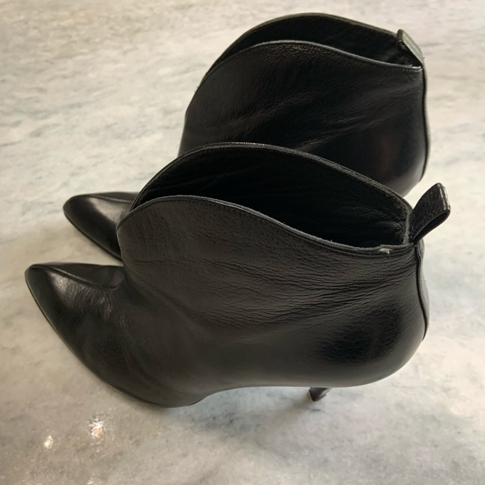 Stuart Weitzman Pointed Toe Booties - Size 10 - image 3